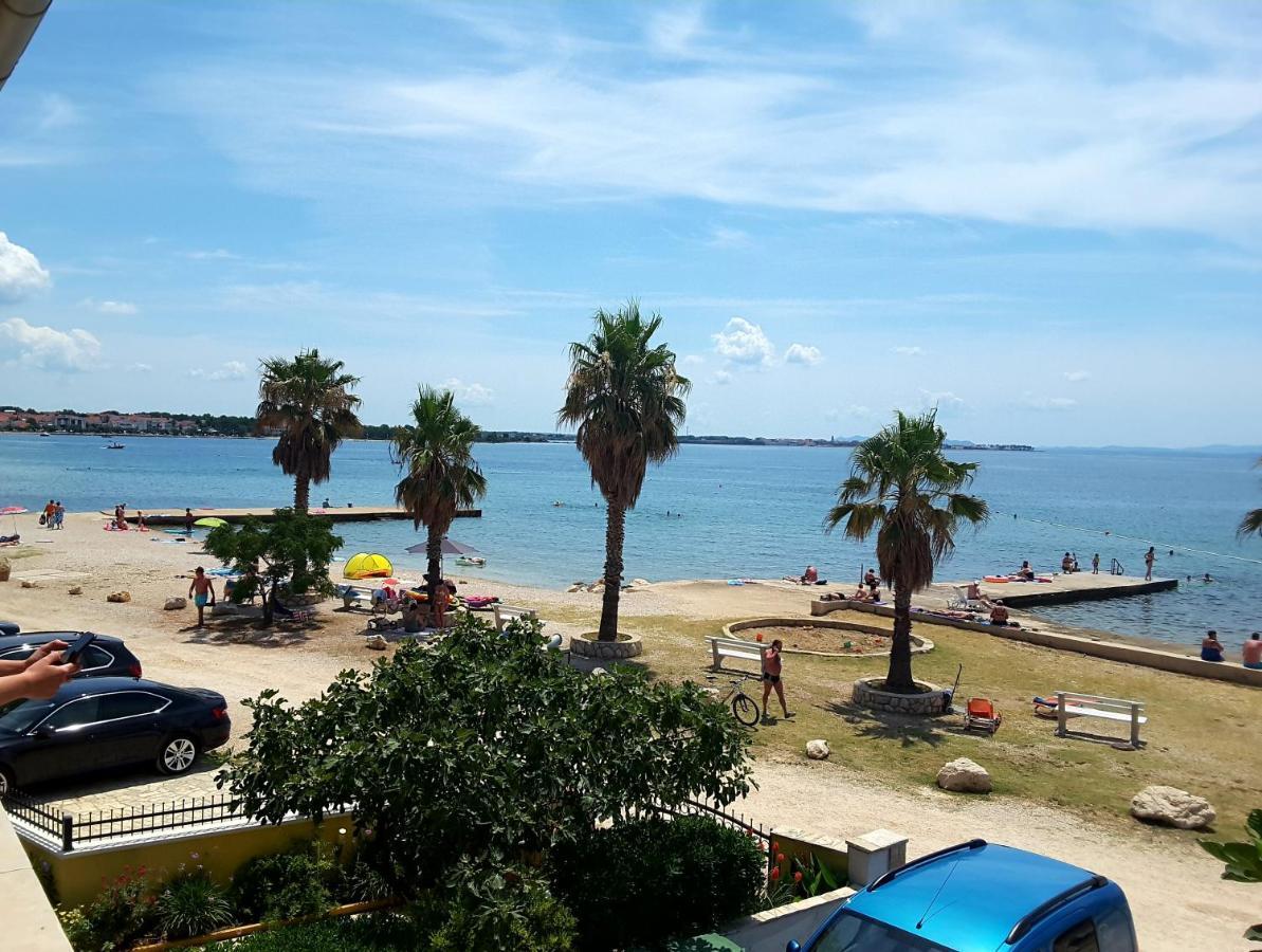 Deby Beach House Вир Екстериор снимка